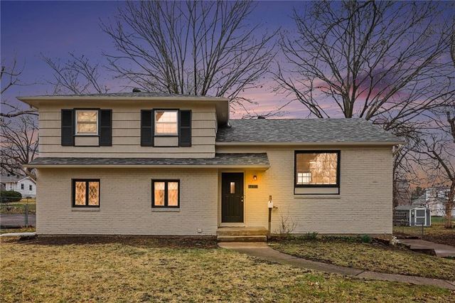 7516 W 96th Terrace, Overland Park, KS 66212
