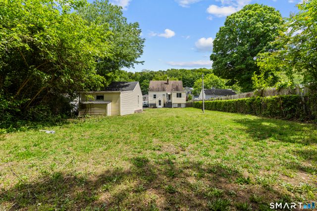 1590 Quinnipiac Avenue, New Haven, CT 06513