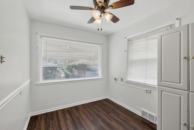 10553 S Calumet Avenue, Chicago, IL 60628