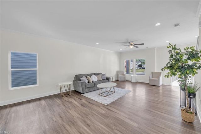 721 Ashley AVE B, Suffolk, VA 23434