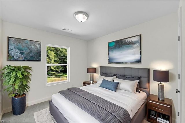 721 Ashley AVE B, Suffolk, VA 23434