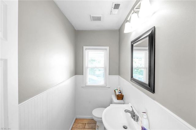 721 Ashley AVE B, Suffolk, VA 23434