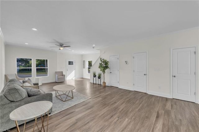 721 Ashley AVE B, Suffolk, VA 23434
