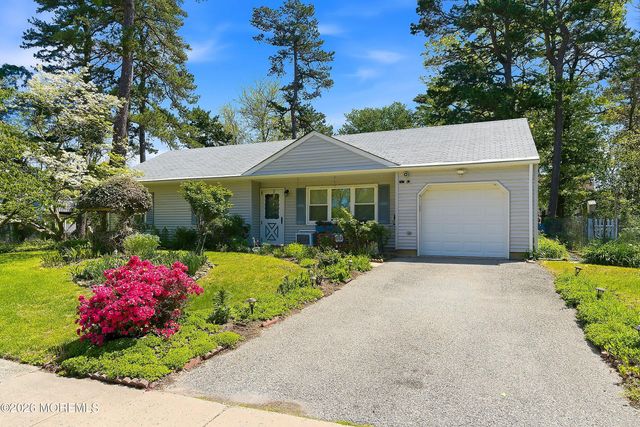 1163 Manor Drive, Lakewood, NJ 08701