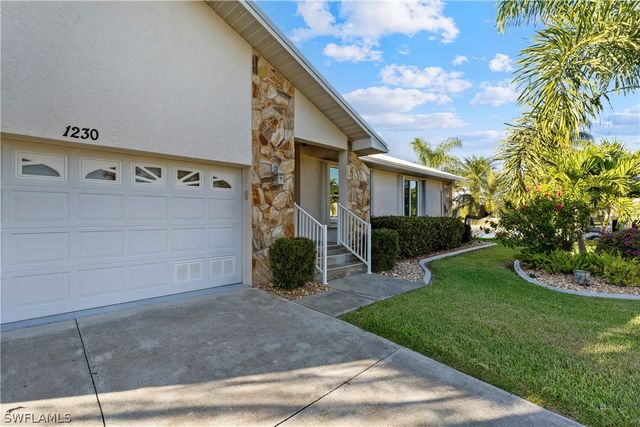 1230 Swan CT, Punta Gorda, FL 33950