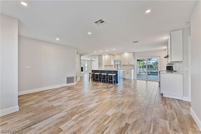 1230 Swan CT, Punta Gorda, FL 33950