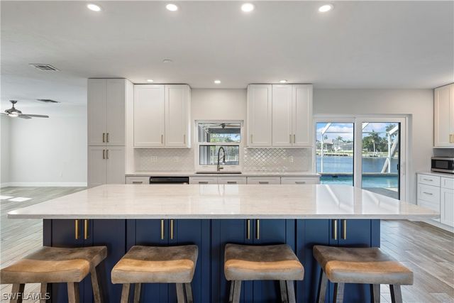 1230 Swan CT, Punta Gorda, FL 33950