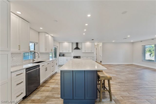 1230 Swan CT, Punta Gorda, FL 33950