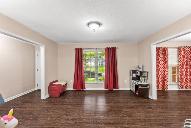 7600 Tomahawk, North Little Rock, AR 72116