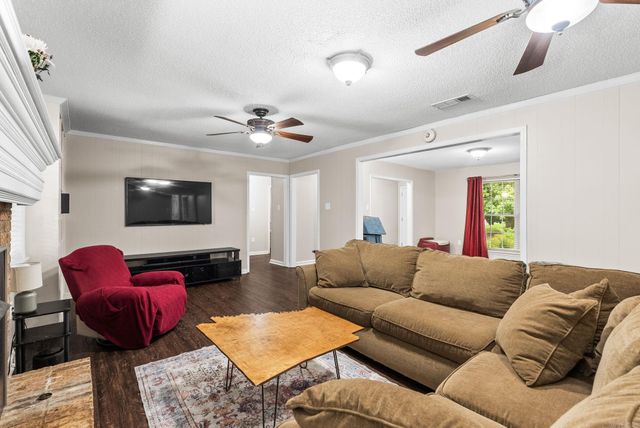 7600 Tomahawk, North Little Rock, AR 72116