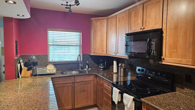 2620 SW 22nd Avenue 1004, Delray Beach, FL 33445