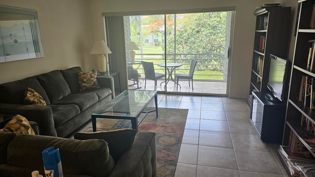 2620 SW 22nd Avenue 1004, Delray Beach, FL 33445
