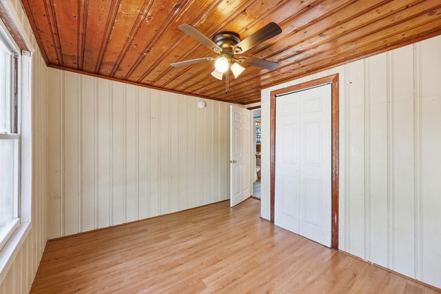 3884 Mineola Ave., Little River, SC 29566