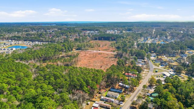 3884 Mineola Ave., Little River, SC 29566