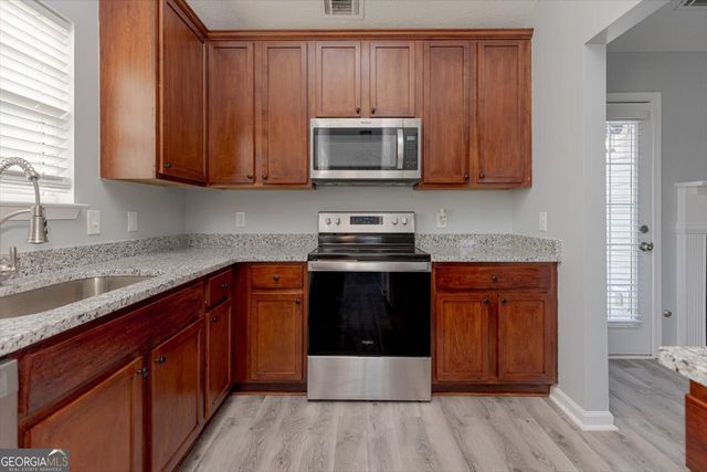 105 Browning Point, Byron, GA 31008