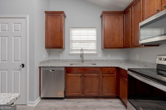 105 Browning Point, Byron, GA 31008