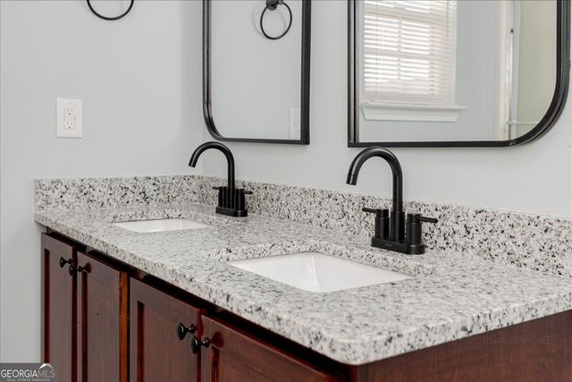 105 Browning Point, Byron, GA 31008