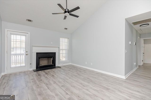 105 Browning Point, Byron, GA 31008