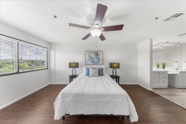40 N Interstate Hwy 35 6B3, Austin, TX 78701