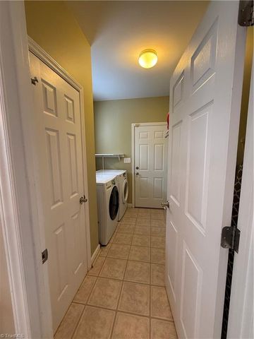 5212 Flintrock Court, Greensboro, NC 27455