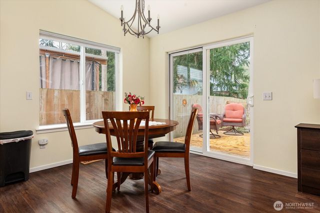 7882 Blakely Avenue, Clinton, WA 98236