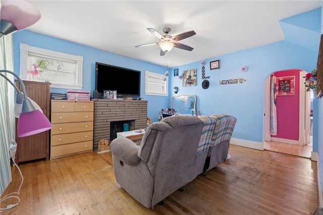 91 Lyman Ave, South Strabane, PA 15301