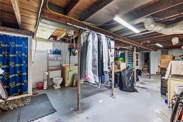 91 Lyman Ave, South Strabane, PA 15301