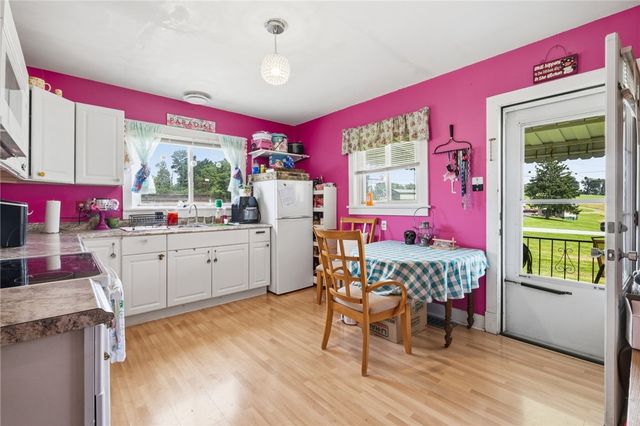 91 Lyman Ave, South Strabane, PA 15301