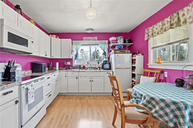91 Lyman Ave, South Strabane, PA 15301