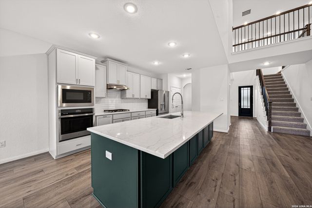 10064 Mulhouse Dr, Schertz, TX 78154