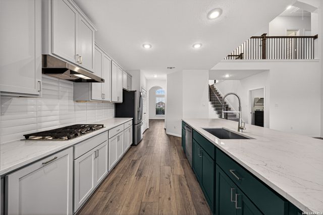 10064 Mulhouse Dr, Schertz, TX 78154