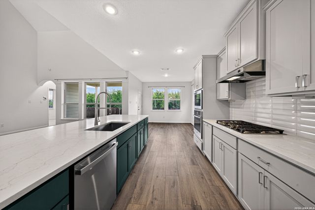 10064 Mulhouse Dr, Schertz, TX 78154