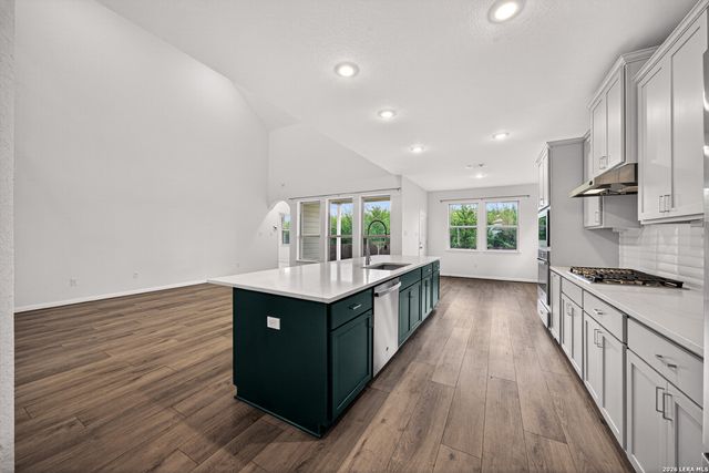 10064 Mulhouse Dr, Schertz, TX 78154