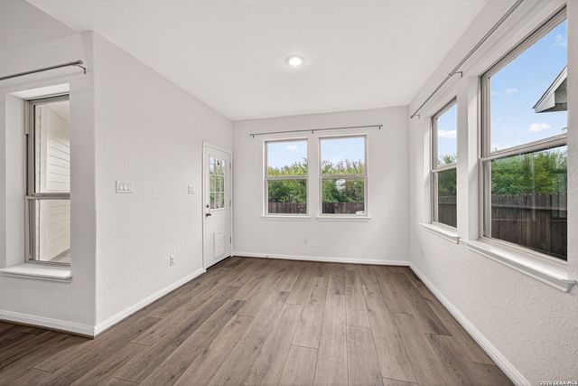 10064 Mulhouse Dr, Schertz, TX 78154