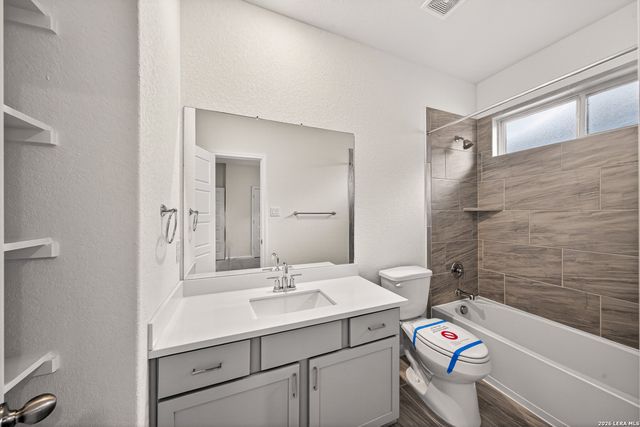 10064 Mulhouse Dr, Schertz, TX 78154