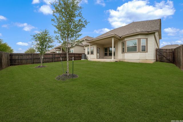 10064 Mulhouse Dr, Schertz, TX 78154