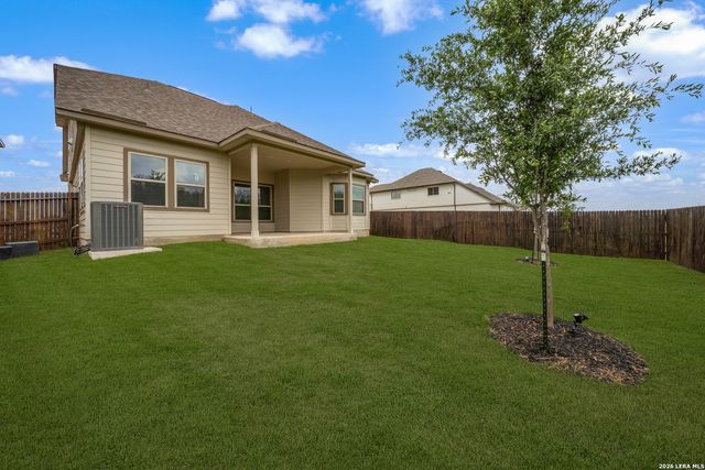 10064 Mulhouse Dr, Schertz, TX 78154