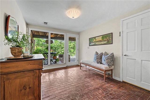 139 S Lakeshore Drive, Lake Quivira, KS 66217