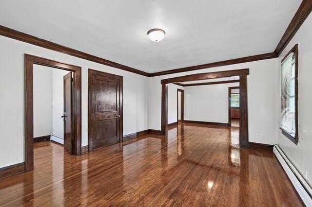 2122 N 6th Street, Minneapolis, MN 55411