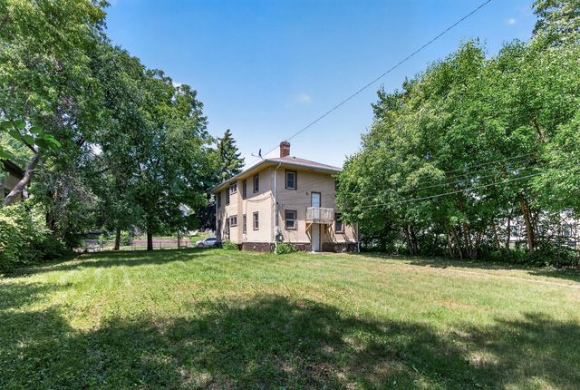 2122 N 6th Street, Minneapolis, MN 55411
