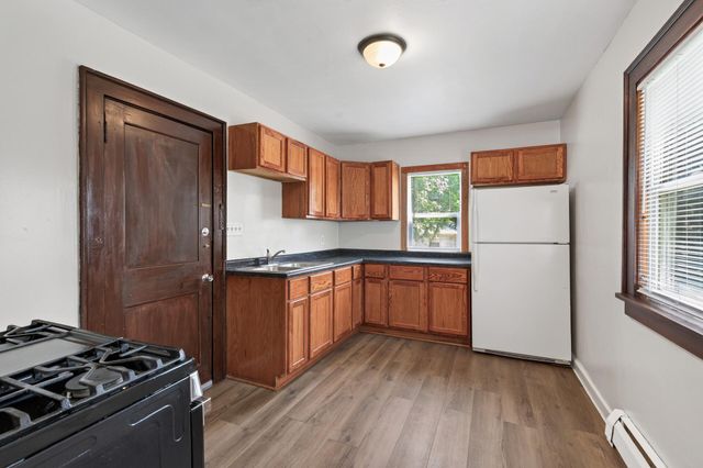 2122 N 6th Street, Minneapolis, MN 55411