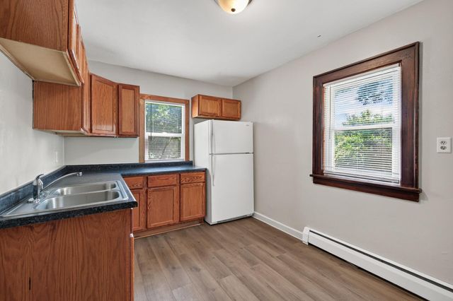 2122 N 6th Street, Minneapolis, MN 55411
