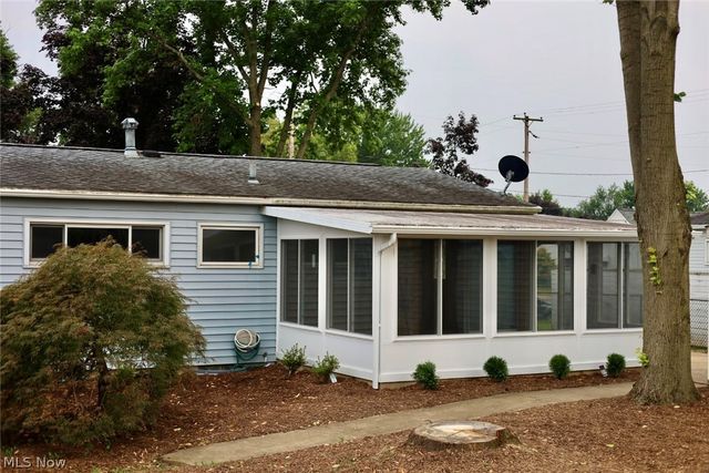 1093 Sutherland Avenue, Akron, OH 44314