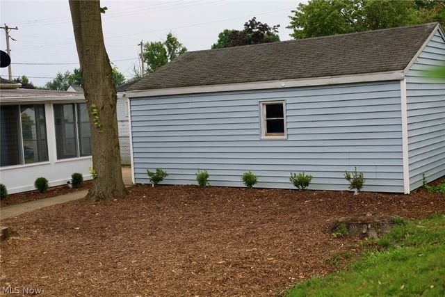 1093 Sutherland Avenue, Akron, OH 44314