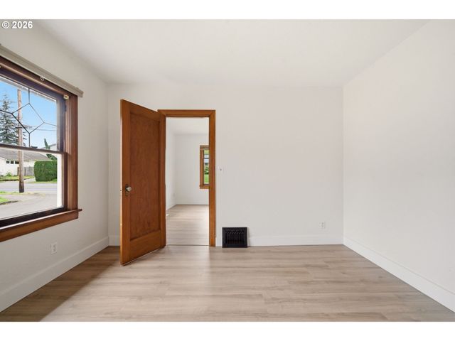 1804 DIVISION St, Camas, WA 98607