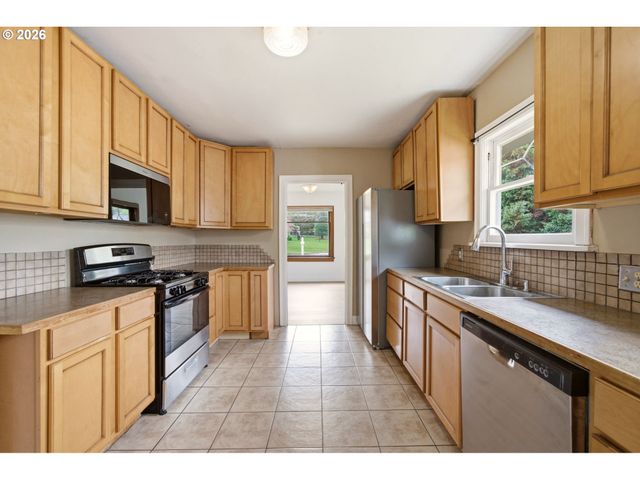 1804 DIVISION St, Camas, WA 98607