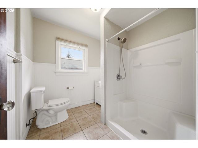 1804 DIVISION St, Camas, WA 98607