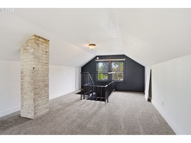 1804 DIVISION St, Camas, WA 98607