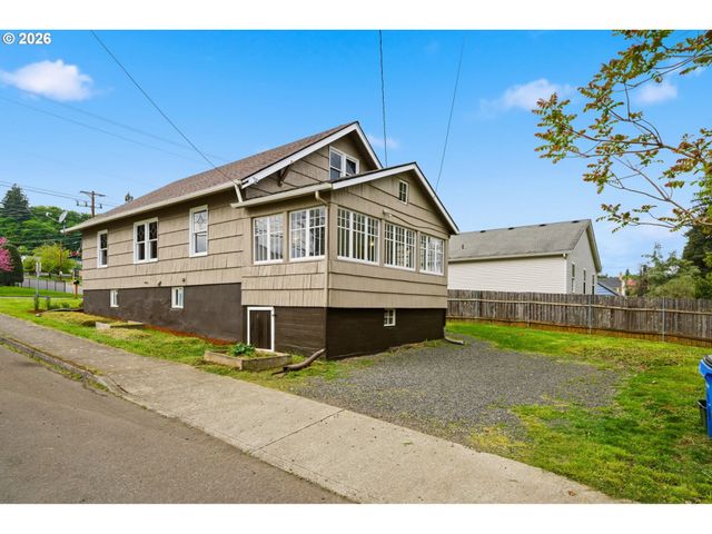 1804 DIVISION St, Camas, WA 98607