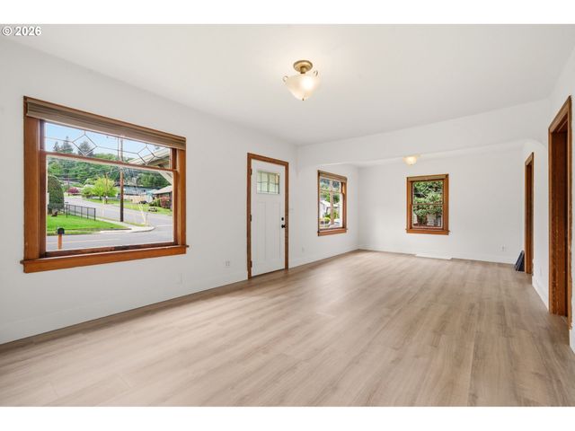 1804 DIVISION St, Camas, WA 98607